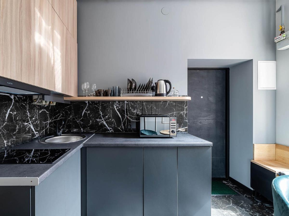 Modern Apartment Lviv Buitenkant foto