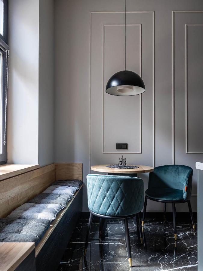 Modern Apartment Lviv Buitenkant foto